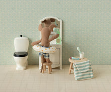 Load image into Gallery viewer, Maileg - Beach Mouse With Float - Little Brother
