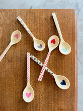 Load image into Gallery viewer, Rice Dk Melamine Spoon, Heart Print - Lavender
