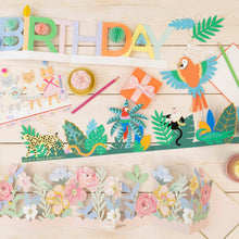 Load image into Gallery viewer, Meri Meri Concertina Card - Jungle Jamboree
