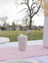 Load image into Gallery viewer, Popcorn Boxes Set Of 8 - Floral Gold
