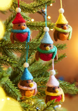 Load image into Gallery viewer, Set of 5 Hanging Felt Robin Decorations
