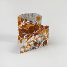 Load image into Gallery viewer, Concertina Card - Autumn Leaves - Squirrel
