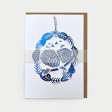 Load image into Gallery viewer, Greetings Card &amp; Letterpress Foiled Decoration - Doves
