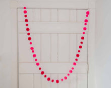 Load image into Gallery viewer, Pom Pom Garland - Pink
