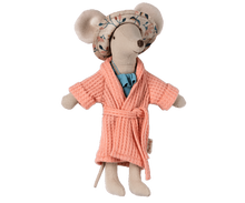 Load image into Gallery viewer, Maileg Bathrobe - Coral
