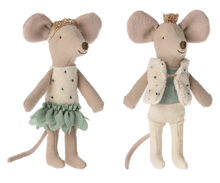 Load image into Gallery viewer, Maileg Royal Twins Mice in Matchbox
