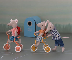 Maileg Mouse Tricycle - Ocher