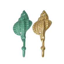 Load image into Gallery viewer, Metal Hooks Shell Shape Two Colours Gold and Green
