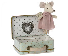 Load image into Gallery viewer, Angel Little Sister Mouse in Suitcase by Maileg
